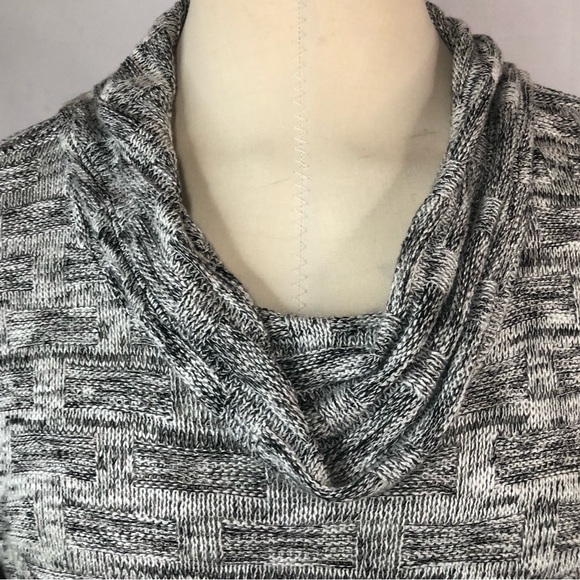 Chico’s Tunic Sweater Soft Cowl Neck Variegated Basket Weave Layered Look - Picture 3 of 8